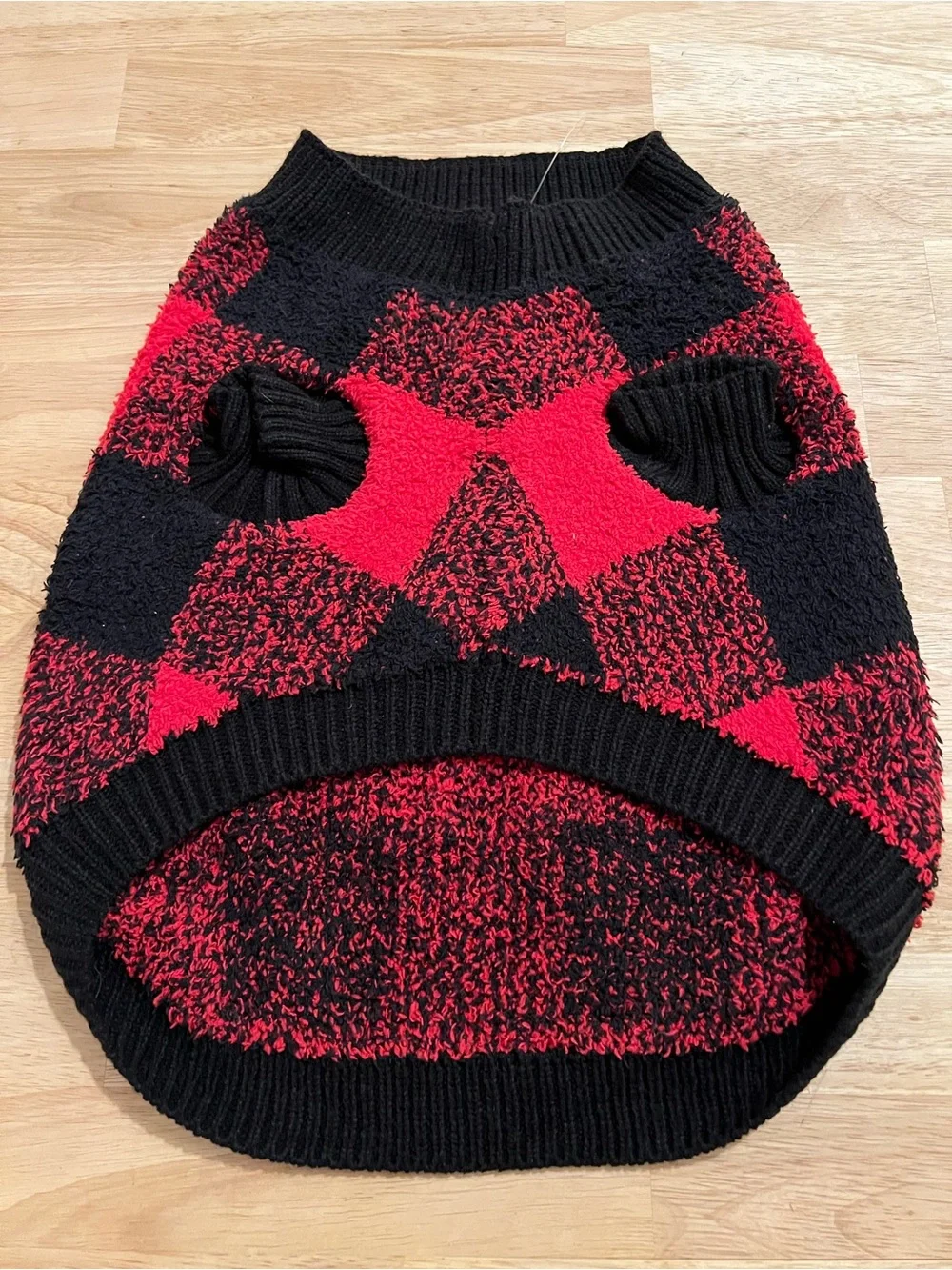 Old Navy Red and Black Buffalo Plaid Pet Sweater. Size M. NWT